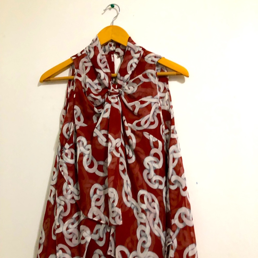 Diane Von Furstenberg sleeveless top size 10